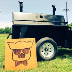 Kentucky Smoked BBQ - Craft BBQ smoked low 'n slow over Hickory.