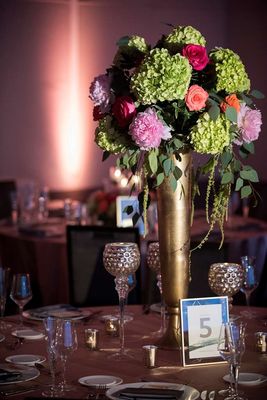 LondonHouse Chicago, Curio Collection by Hilton by null