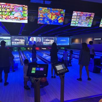 Little Bright Minds - Family Night Bowling - Child Care & Day Care Near Me - Berwyn, Illinois
