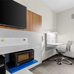 Microtel Inn & Suites by Wyndham Sainte Genevieve - Guest room