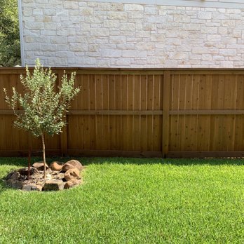 Austin Quality Fence Staining - Wood Defender Sable Brown on New Cedar Fence - Painters Near Me - Austin, Texas Austin Quality Fence Staining - Wood Defender Sable Brown on New Cedar Fence - Painters Near Me - Austin, Texas