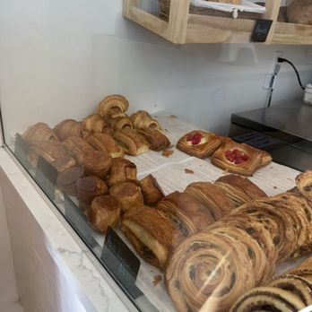 Des Croissants Paris - Bakeries Near Me - Culver City, California Des Croissants Paris - Bakeries Near Me - Culver City, California