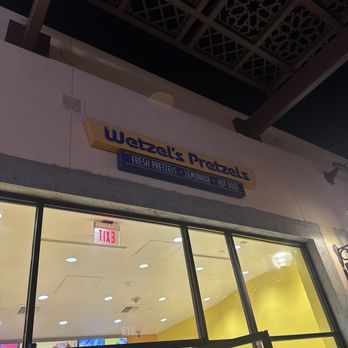 Wetzel's Pretzels - Pretzels Near Me - Irvine, California Wetzel's Pretzels - Pretzels Near Me - Irvine, California