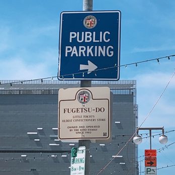 Fugetsu-Do - Right outside store - Candy Stores Near Me - Los Angeles, California