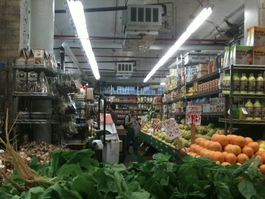 Manhattan Fruit Exchange by null