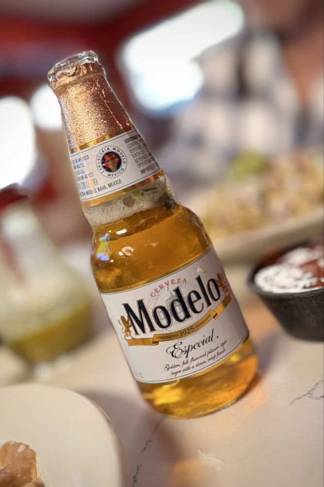 Balanced Rock Grill & Cantina Logo