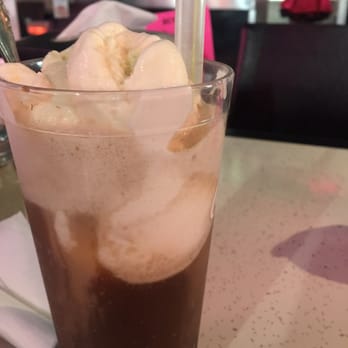 Frisco's Carhops - Root beer float - American Near Me - Whittier, California Frisco's Carhops - Root beer float - American Near Me - Whittier, California