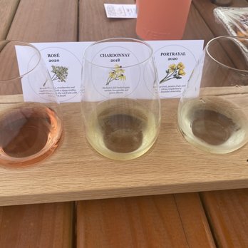 Windridge Vineyards - White wine flight - Wineries Near Me - Darnestown, Maryland Windridge Vineyards - White wine flight - Wineries Near Me - Darnestown, Maryland
