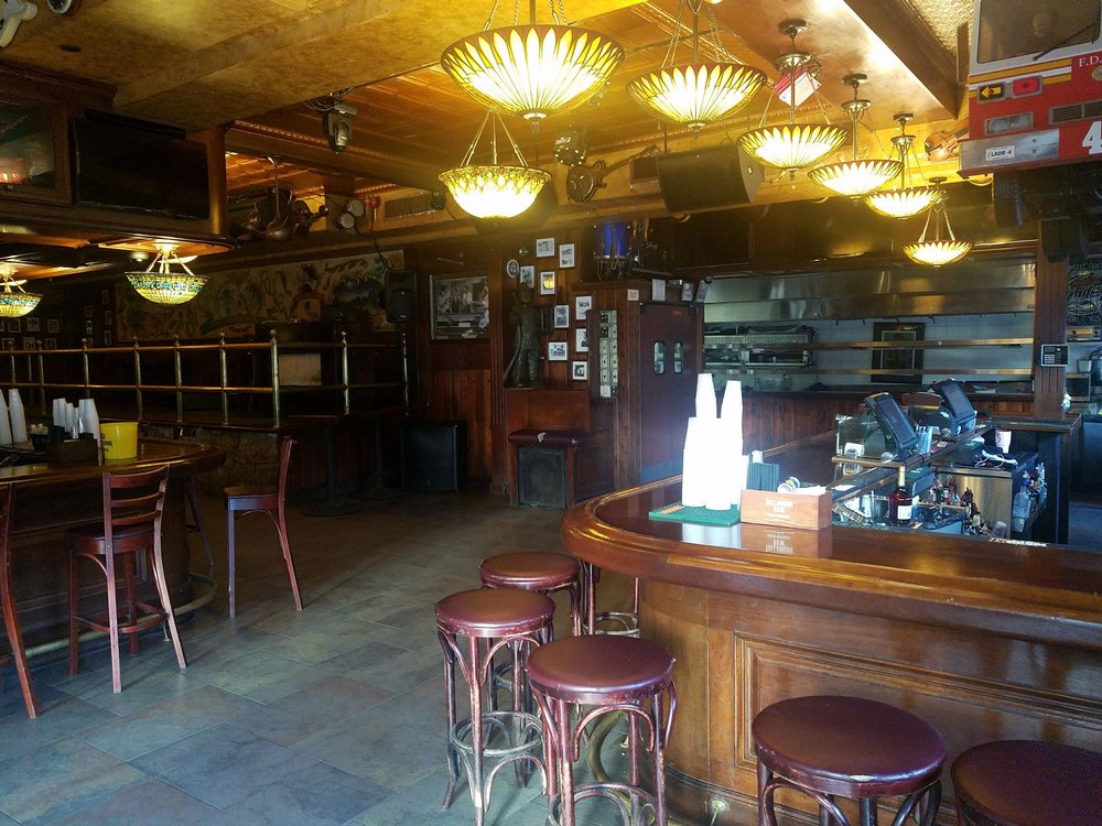 DICEY RILEY’S BAR & RESTAURANT 21 Photos & 107 Reviews Sports Bars