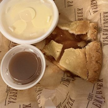 Aspen Creek Grill - Apple pie - Seafood Near Me - Irving, Texas Aspen Creek Grill - Apple pie - Seafood Near Me - Irving, Texas