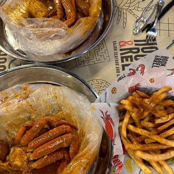 HOOK & REEL CAJUN SEAFOOD & BAR - Updated February 2026 - 259 Photos