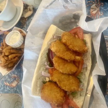 Smitty's Clam Bar - Fried shrimp po boy - Seafood Near Me - Somers Point, New Jersey Smitty's Clam Bar - Fried shrimp po boy - Seafood Near Me - Somers Point, New Jersey