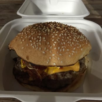 Bleecker - Burgers Near Me - London, XGL