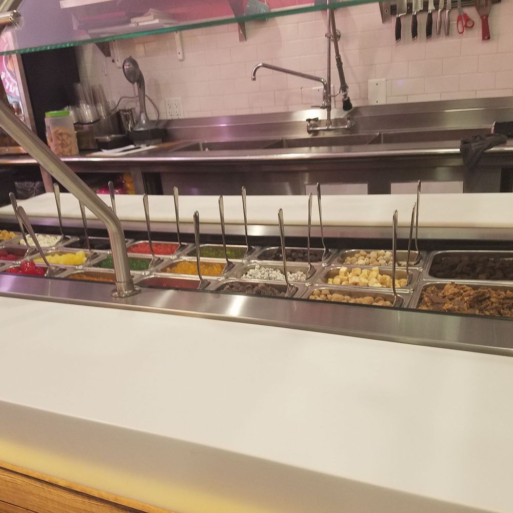 Forever Yogurt - Even more toppings.. - Ice Cream & Frozen Yogurt Near Me - Chicago, Illinois Forever Yogurt - Even more toppings.. - Ice Cream & Frozen Yogurt Near Me - Chicago, Illinois