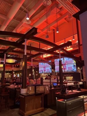 Mabel's Bar & Q by Chef Michael Symon by null