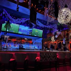 The Bistro - Ambiance!