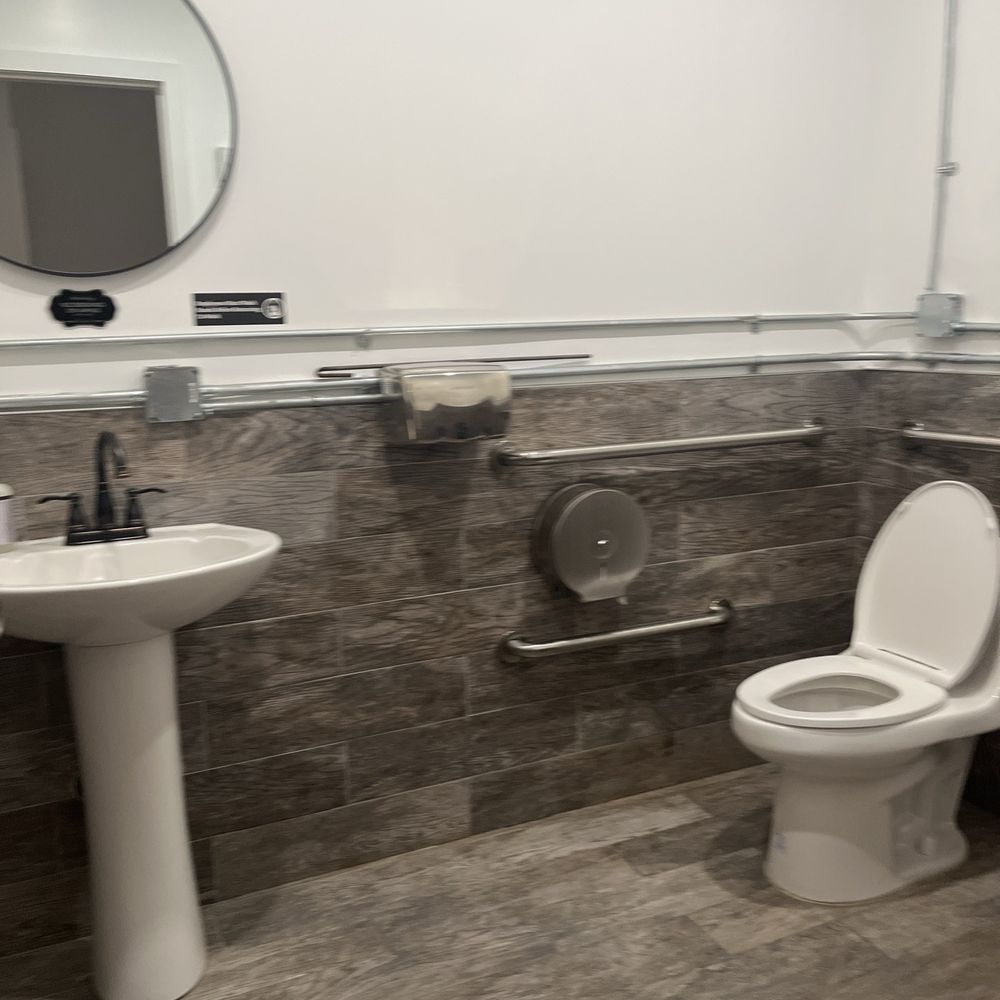 The Connect Bar - Crispy clean bathrooms (2) - Lounges Near Me - Jamaica, New York The Connect Bar - Crispy clean bathrooms (2) - Lounges Near Me - Jamaica, New York