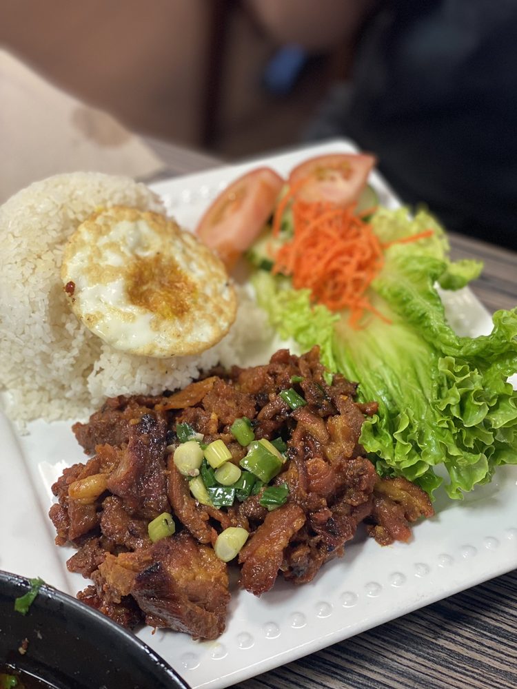 Food from Pho & Grill