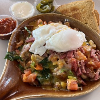 Main Street Cafe - Corned beef skillet has way too many bell peppers! - Coffee & Tea Near Me - Hurricane, Utah