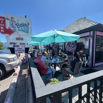 Betty's Diner - Outside patio - American Near Me - Polson, Montana Betty's Diner - Outside patio - American Near Me - Polson, Montana
