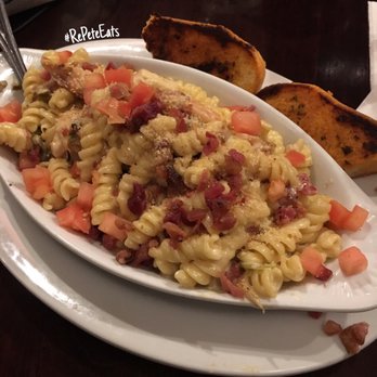 Erin's Snug Irish Pub - Mc Gregor's Mac & Cheese - Irish Near Me - Madison, Wisconsin Erin's Snug Irish Pub - Mc Gregor's Mac & Cheese - Irish Near Me - Madison, Wisconsin