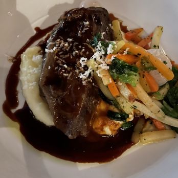 The Pearl - Braised short ribs - New American Near Me - Dublin, Ohio The Pearl - Braised short ribs - New American Near Me - Dublin, Ohio