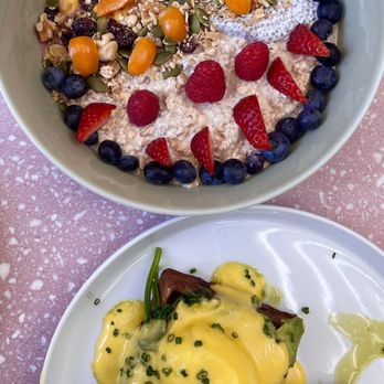 Mood - eggs Benedict - Breakfast & Brunch Near Me - Los Angeles, California Mood - eggs Benedict - Breakfast & Brunch Near Me - Los Angeles, California