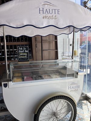 HauteMess Gourmet Market by null