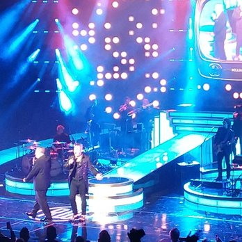 Encore Theater - Robbie Williams duet with his Dad - Music Venues Near Me - Las Vegas, Nevada Encore Theater - Robbie Williams duet with his Dad - Music Venues Near Me - Las Vegas, Nevada