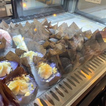 Cafe 86 - Display - Desserts Near Me - Union City, California