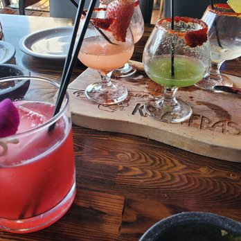 Kalaveras - Flight margaritas - Cocktail Bars Near Me - Bellflower, California