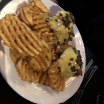 The Crow's Nest - Breakfast & Brunch Near Me - Maplewood, Missouri