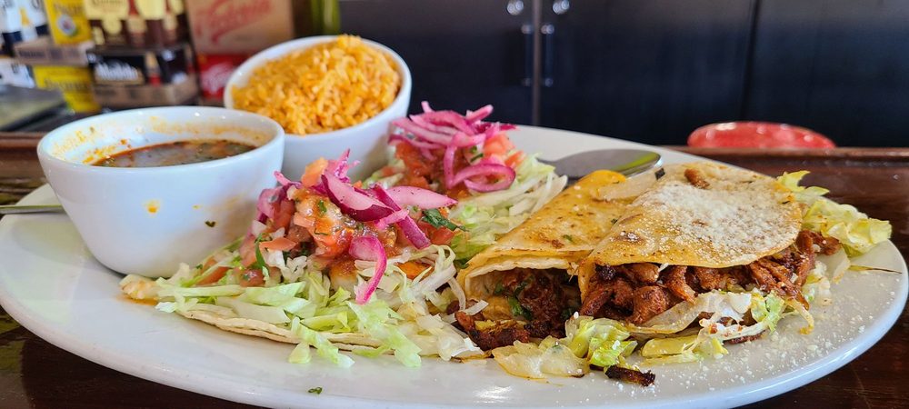 Food from Los Gallos Taqueria