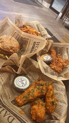 Cluck'N Wings by null