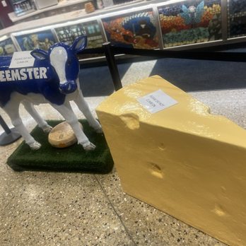 Mars Cheese Castle - Bakeries Near Me - Kenosha, Wisconsin Mars Cheese Castle - Bakeries Near Me - Kenosha, Wisconsin