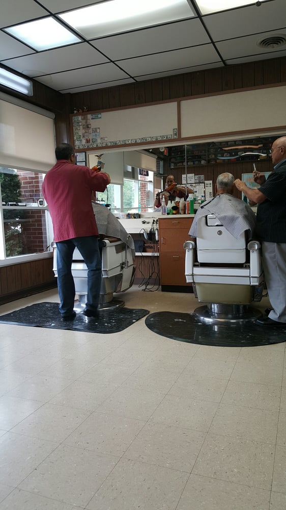 TONY’S BARBER SHOP Updated August 2024 10 Reviews 31 Poplar Dr