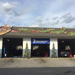 Fleur De Lis Car Care Center