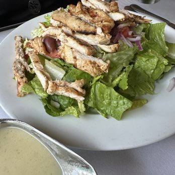 Ritz Cafe - Grilled Chicken Caesar - Cafes Near Me - Northport, New York