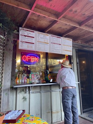 Boni's Tacos by null