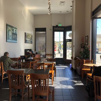 Royal Ground Coffee - Interior - Cafes Near Me - Albany, California