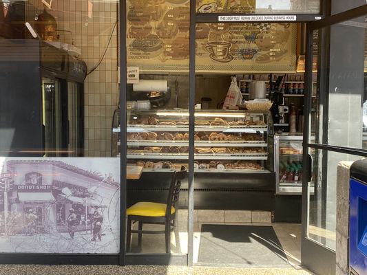 KingPin Donuts by null