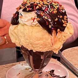 user provided Mel's Hard Luck Diner photo