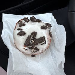 Liv's Donuts - Oreo donut