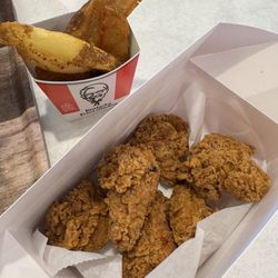 KFC - Spicy wing combo