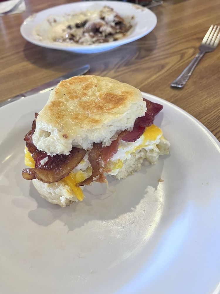 Food from Great Harvest Bread