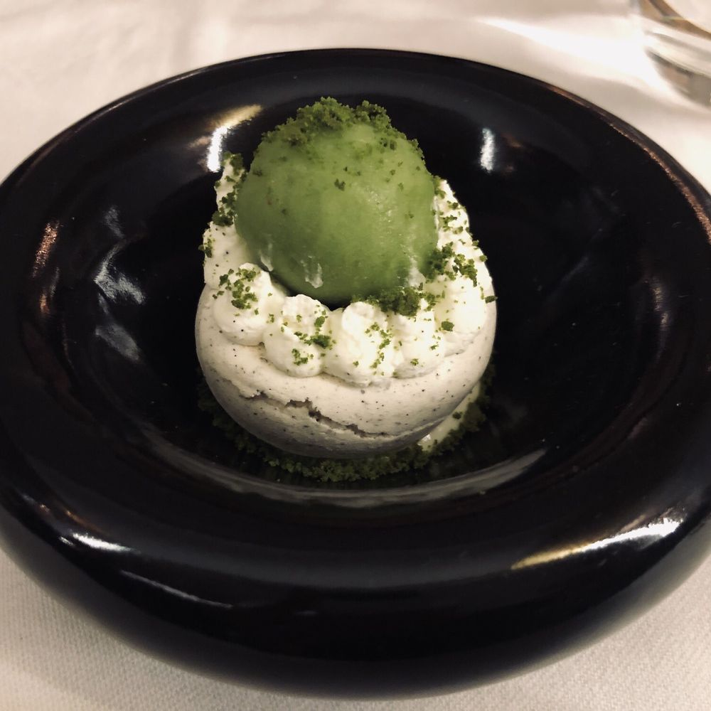 La Table d'Eugène - Sorbet and meringue - French Near Me - Paris, 75 La Table d'Eugène - Sorbet and meringue - French Near Me - Paris, 75