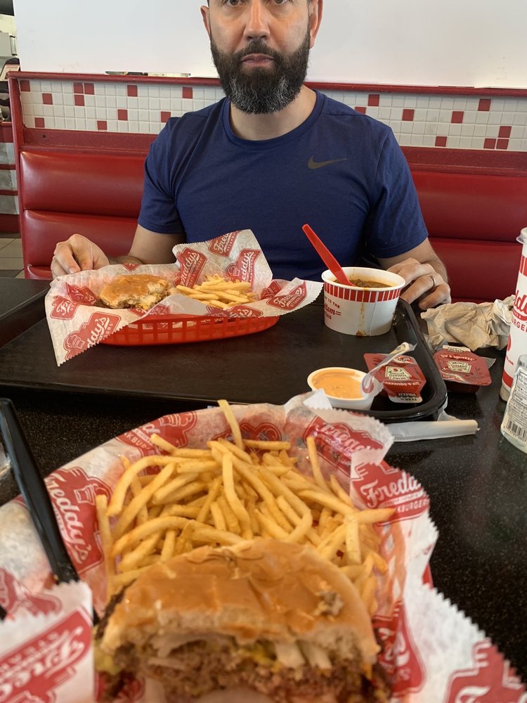 FREDDY’S FROZEN CUSTARD & STEAKBURGERS 75 Photos & 52 Reviews 1185