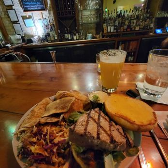 Lulu Cafe and Bar - New American Near Me - Milwaukee, Wisconsin
