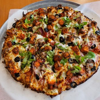 Tandoori Slice - Tandoori Paneer Pizza, mild spice - Pizza Near Me - Des Moines, Washington