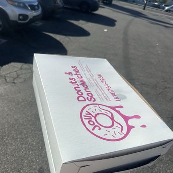 Jolly Donuts - box - Donuts Near Me - North Hollywood, California